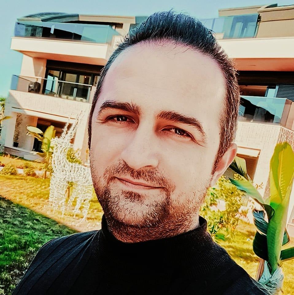 Mansur Uğur &Ouml;zdemir